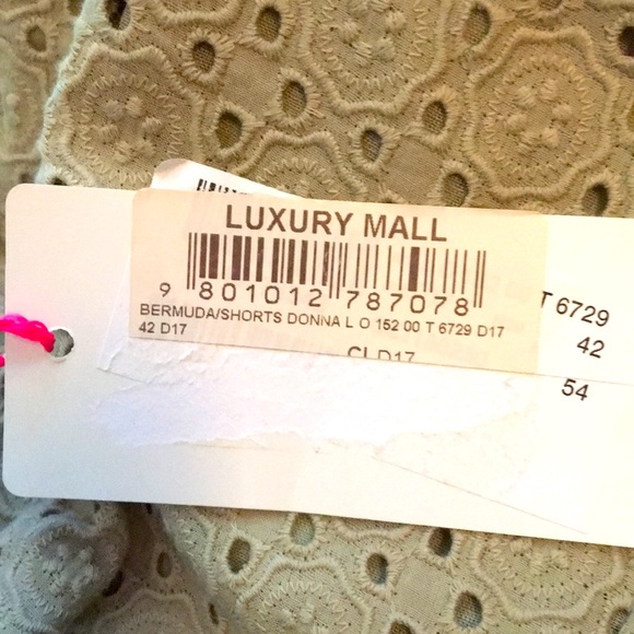 See by Chloe Pleated Eyelet Scallop Shorts Taupe 6 - Picture 7 of 7